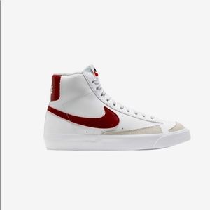 6.5 Y Boys Nike Blazer